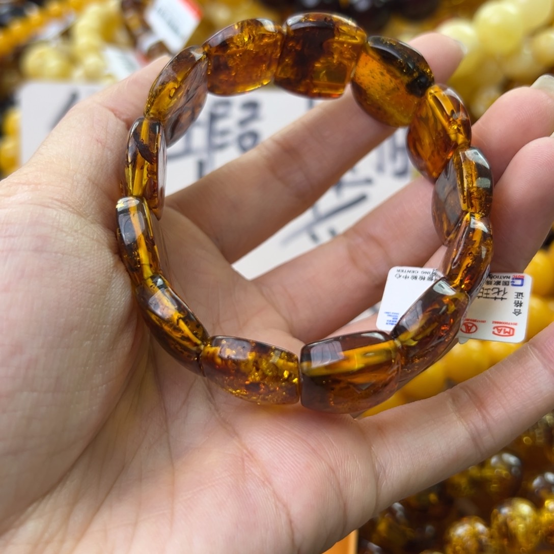 琥珀珠宝奇石未镶嵌