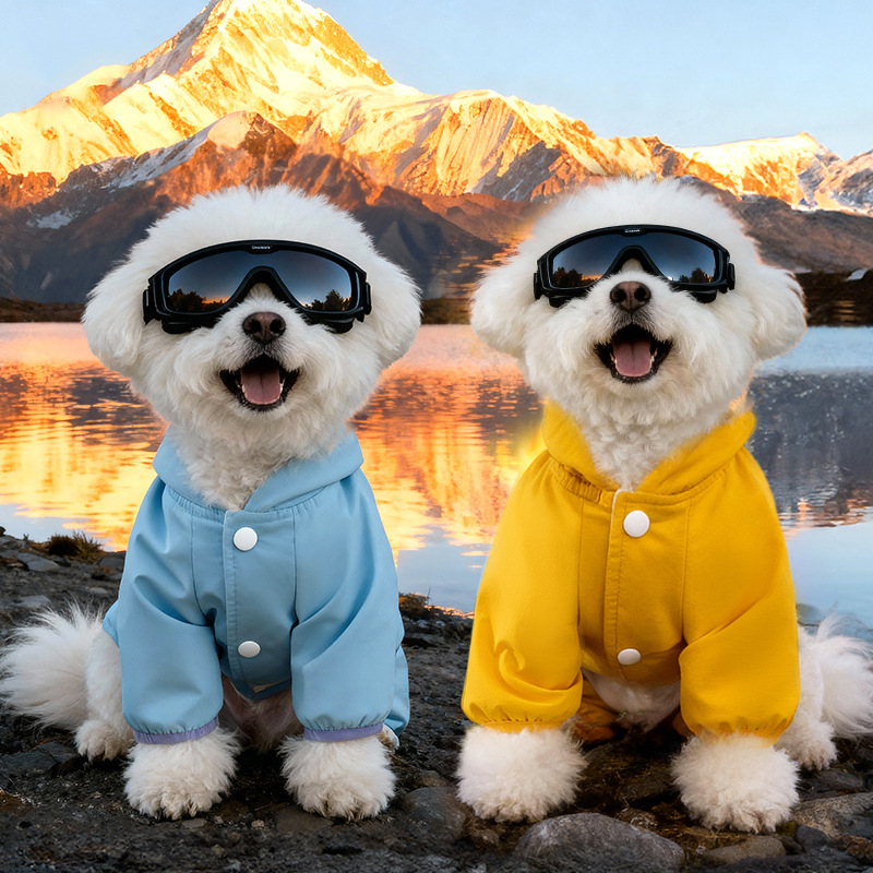 马卡龙三防撞色加绒冲锋四脚衣四季款小型犬比熊泰迪狗狗衣服批发