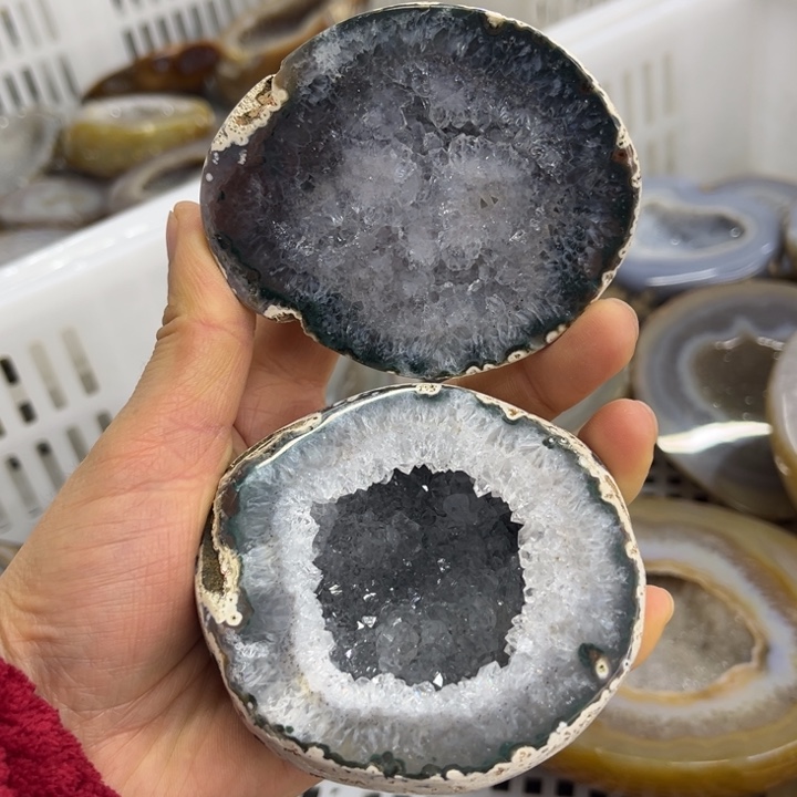 未镶嵌水晶珠宝半成品