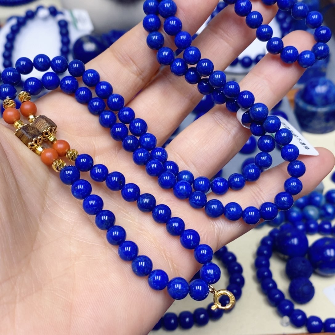 青金石未镶嵌颈饰