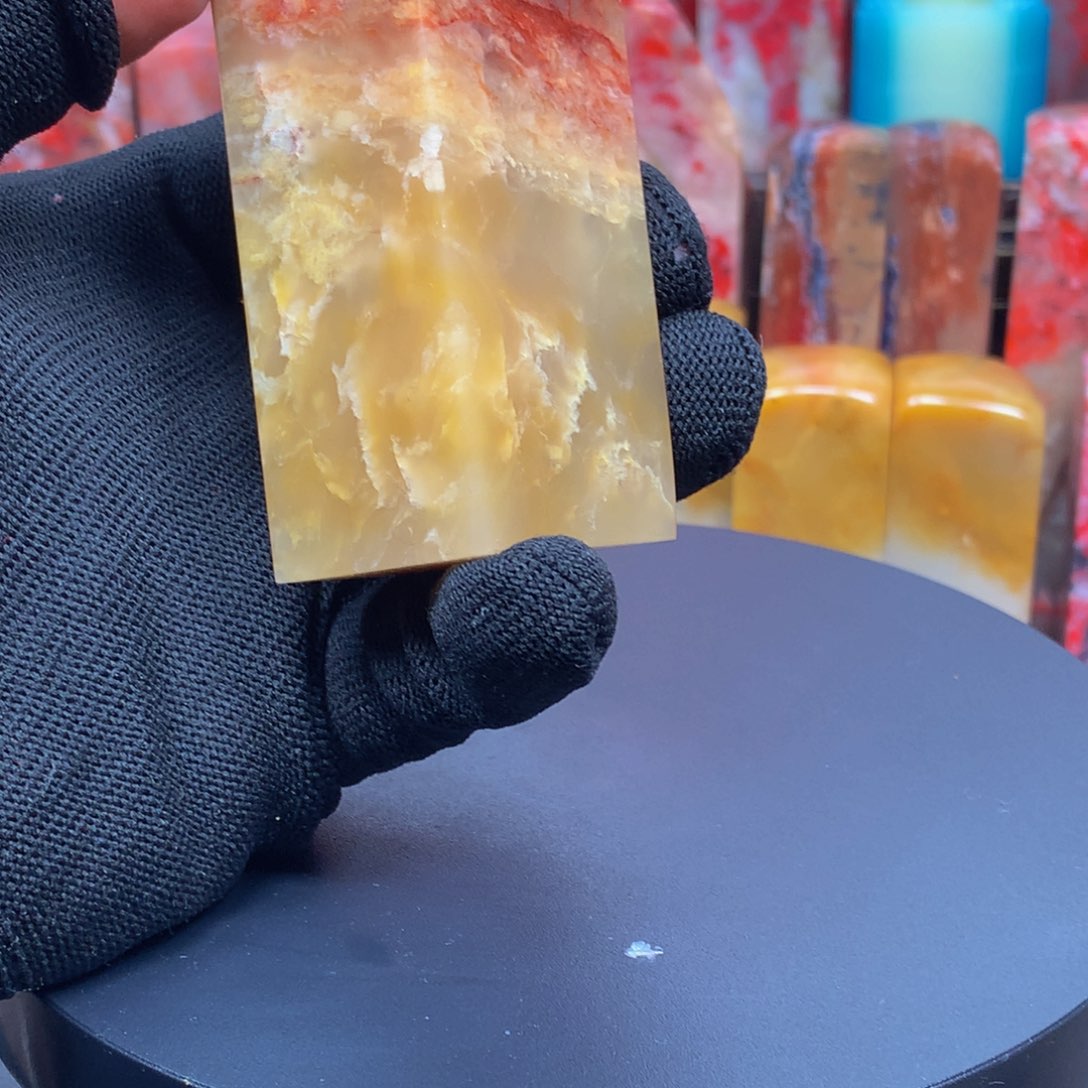 昌化石福黄红花印章