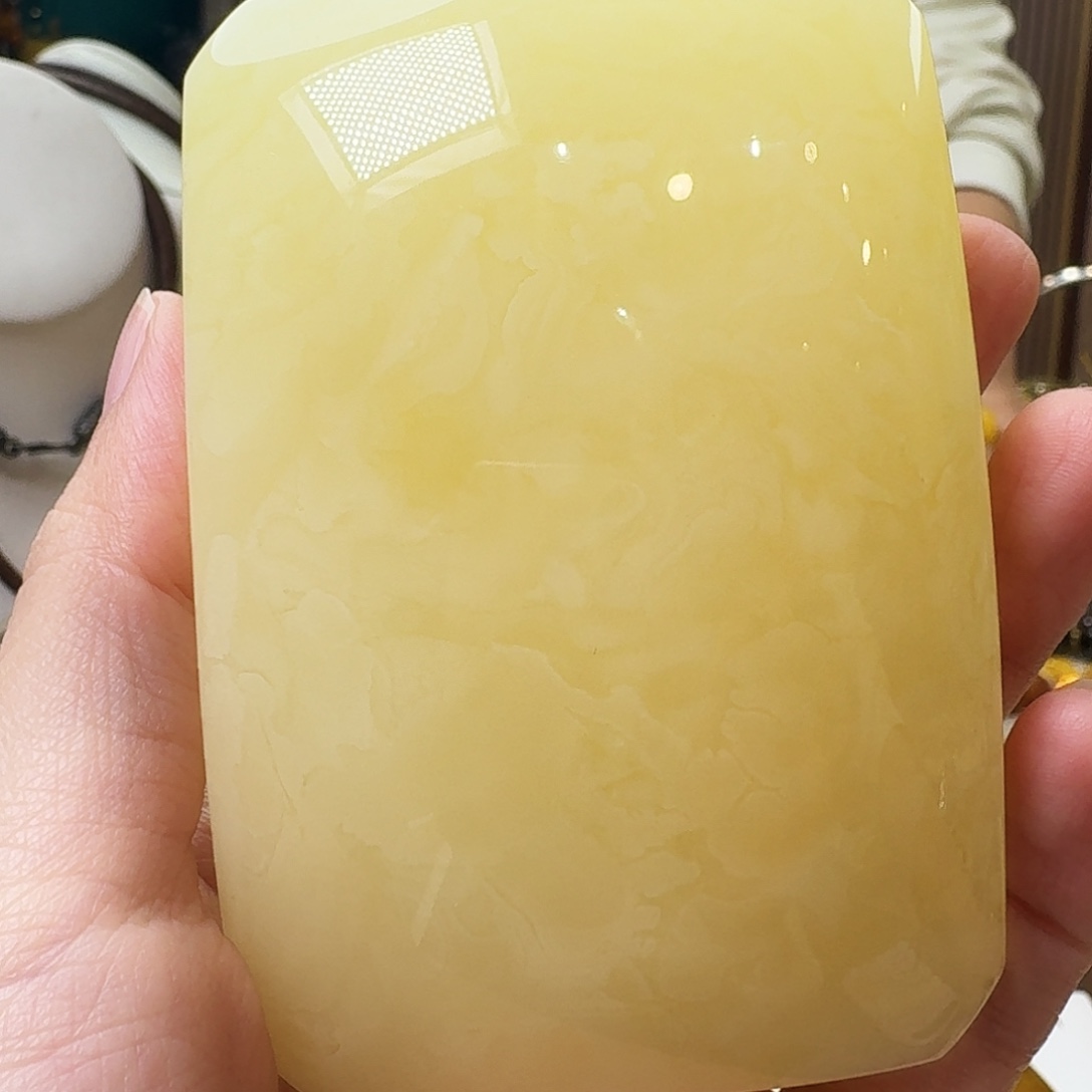 琥珀未镶嵌颈饰吊坠