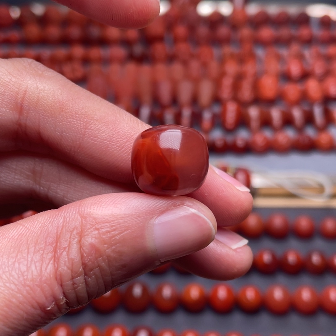 南红玛瑙未镶嵌其他W14.3瓦西牛血红老型珠