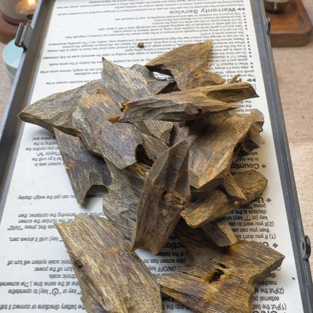 树脂制品奇楠精品块料30