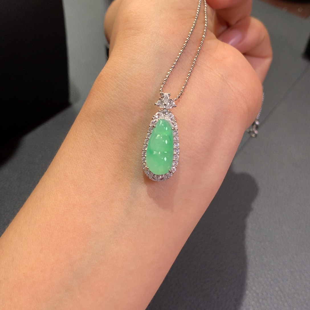 翡翠银S925镶嵌颈饰