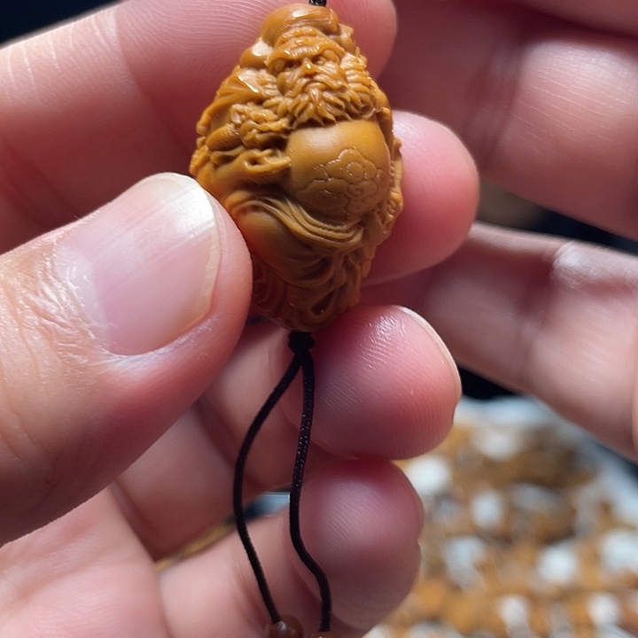 橄榄核吊坠鼠来宝