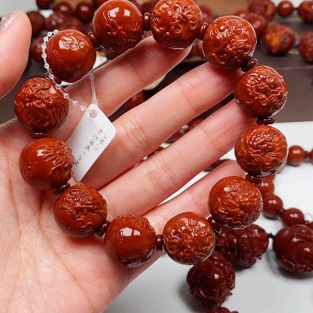 橄榄核吊坠无**我龙。。。。。