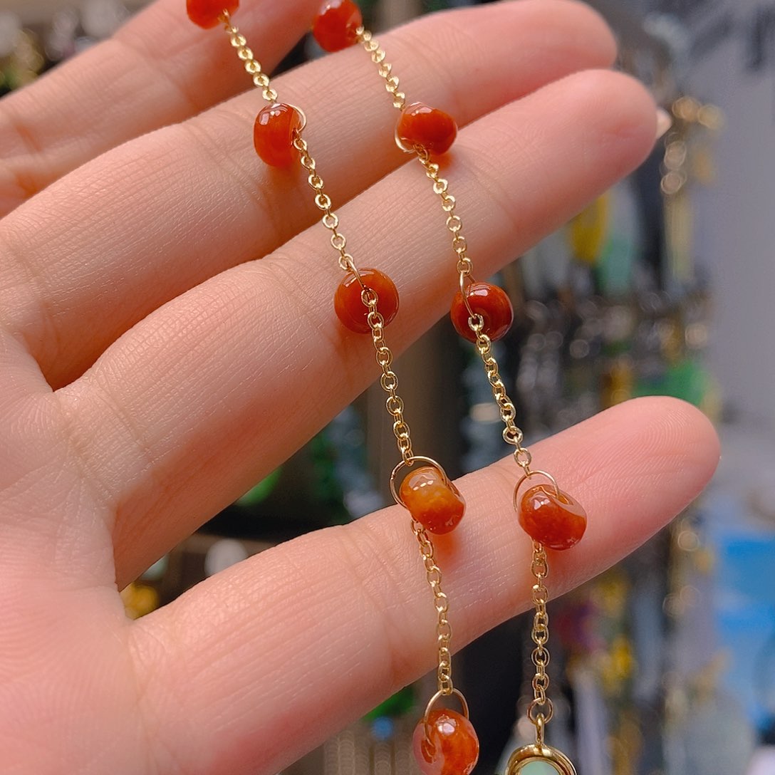 未镶嵌翡翠耳饰翡翠