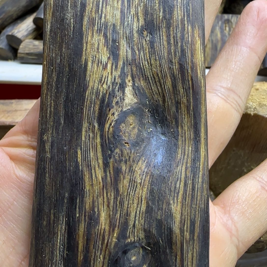 沉香吊坠情***丶沉香平安无事牌39克