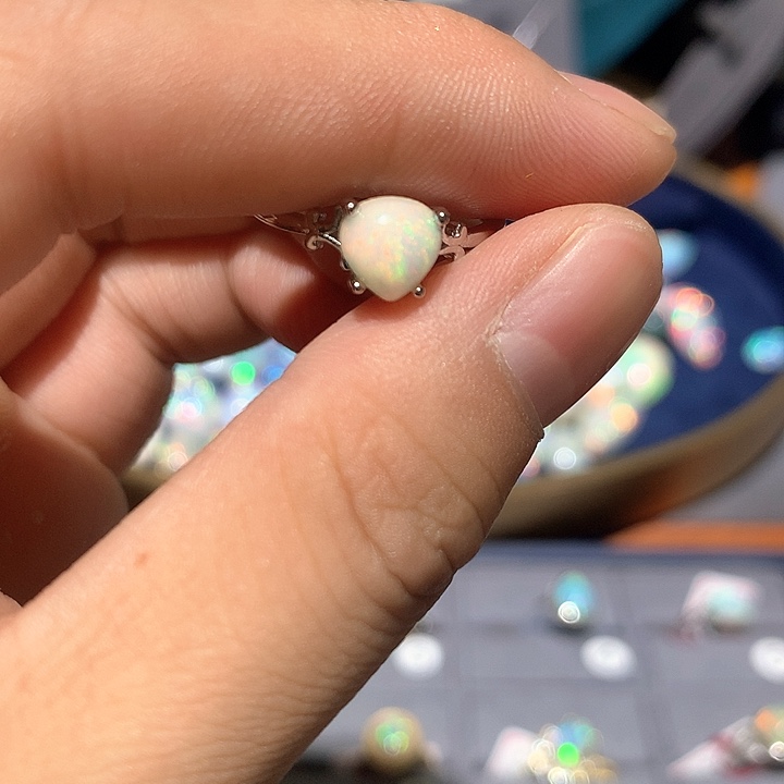 欧泊欧泊戒指合金