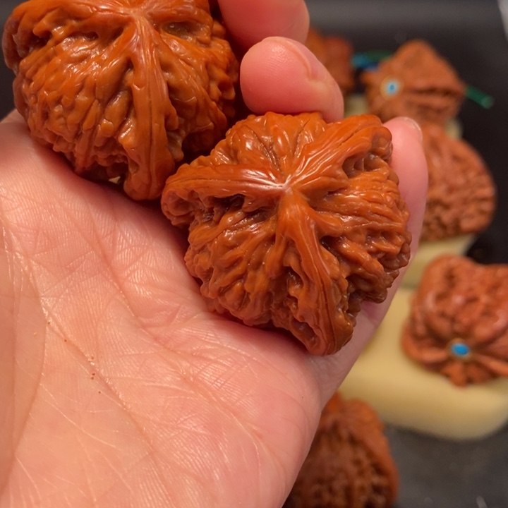 夜***烦吊坠猴头核桃工艺核桃