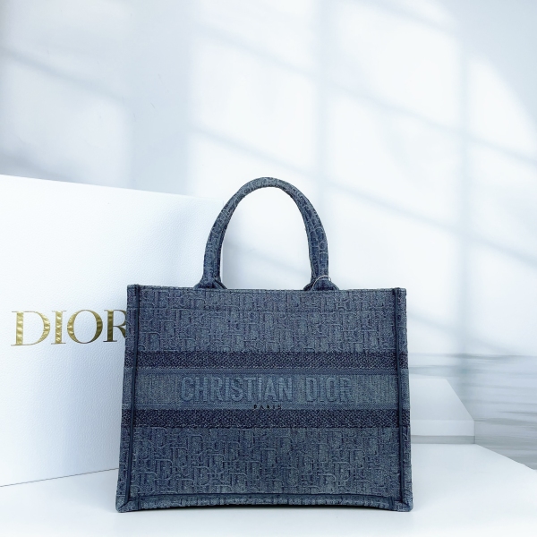 95新/迪奥/市场价25500/包包/250129RN0021