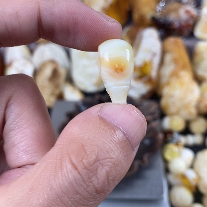裸石琥珀未镶嵌我