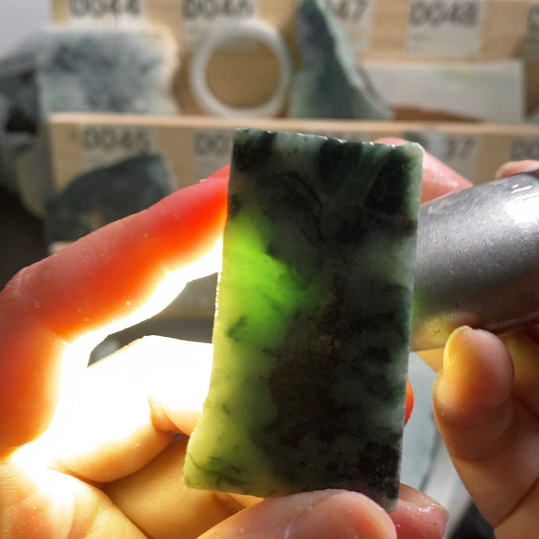 颈饰未镶嵌翡翠天然翡翠