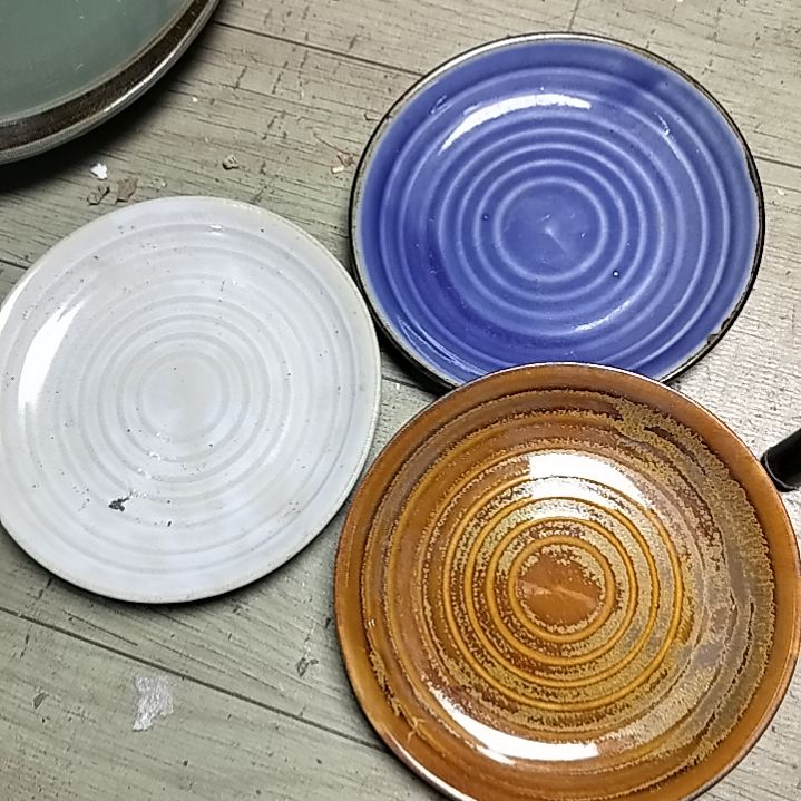 盘瓷片陶瓷杯盘壶碗都有