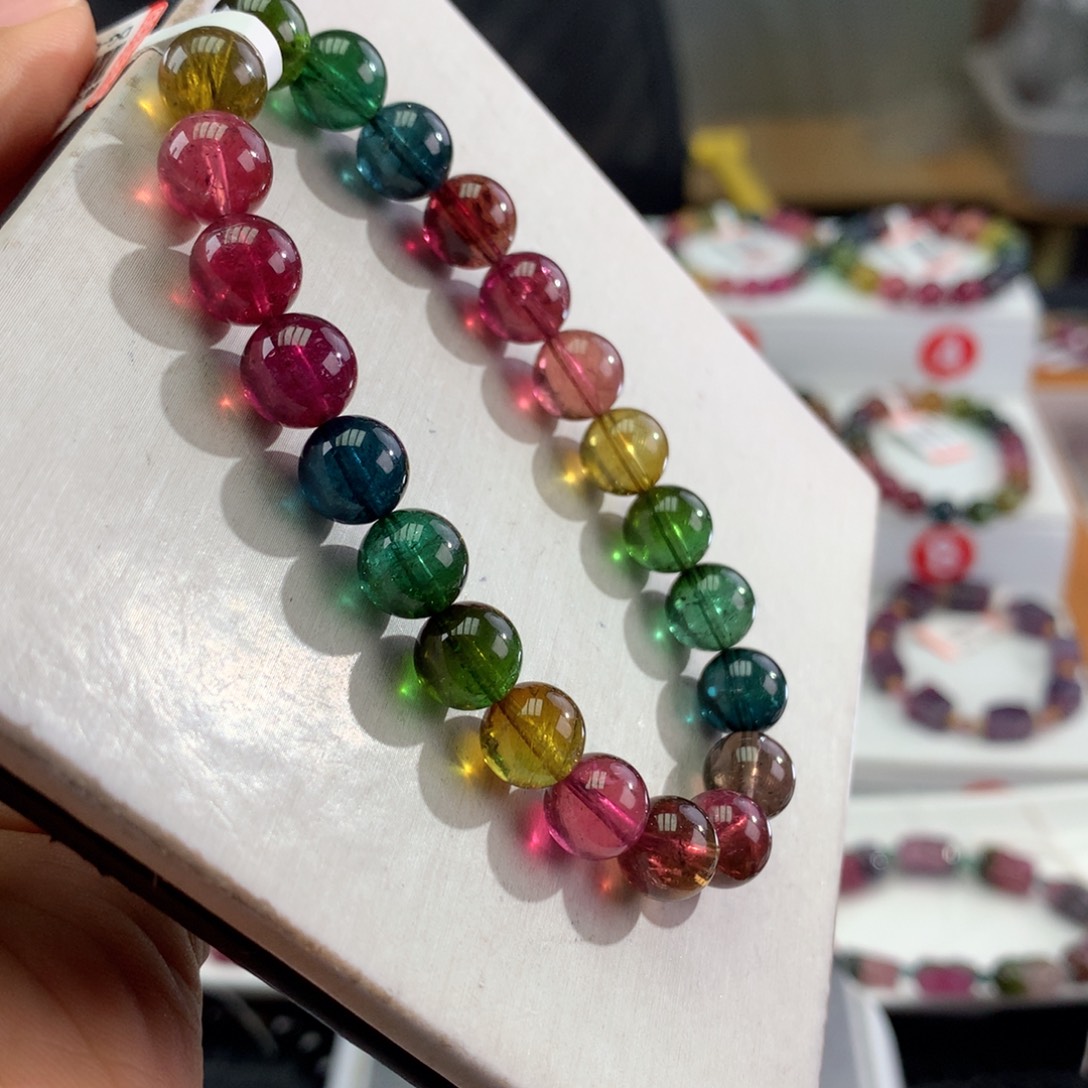 手链碧玺未镶嵌      8.7mm。     