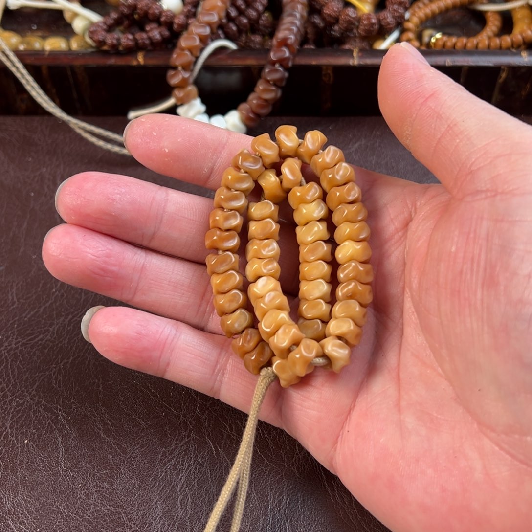 吊坠星月菩提龙脊手持