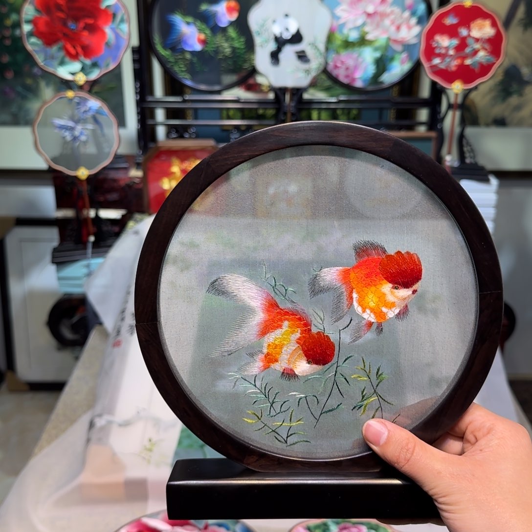 刺绣刺绣工艺精湛