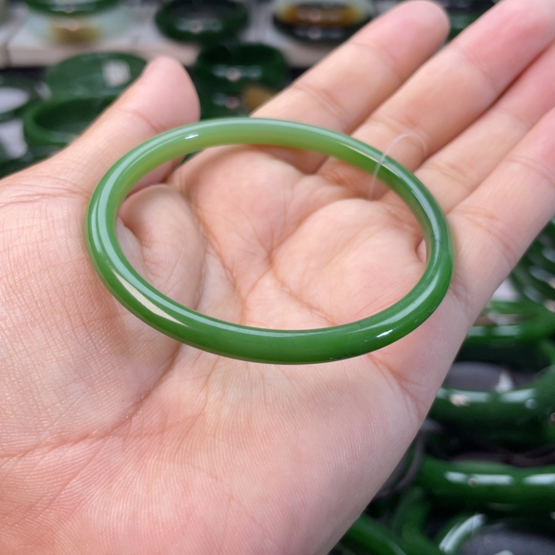 和田玉（碧玉）手镯未镶嵌