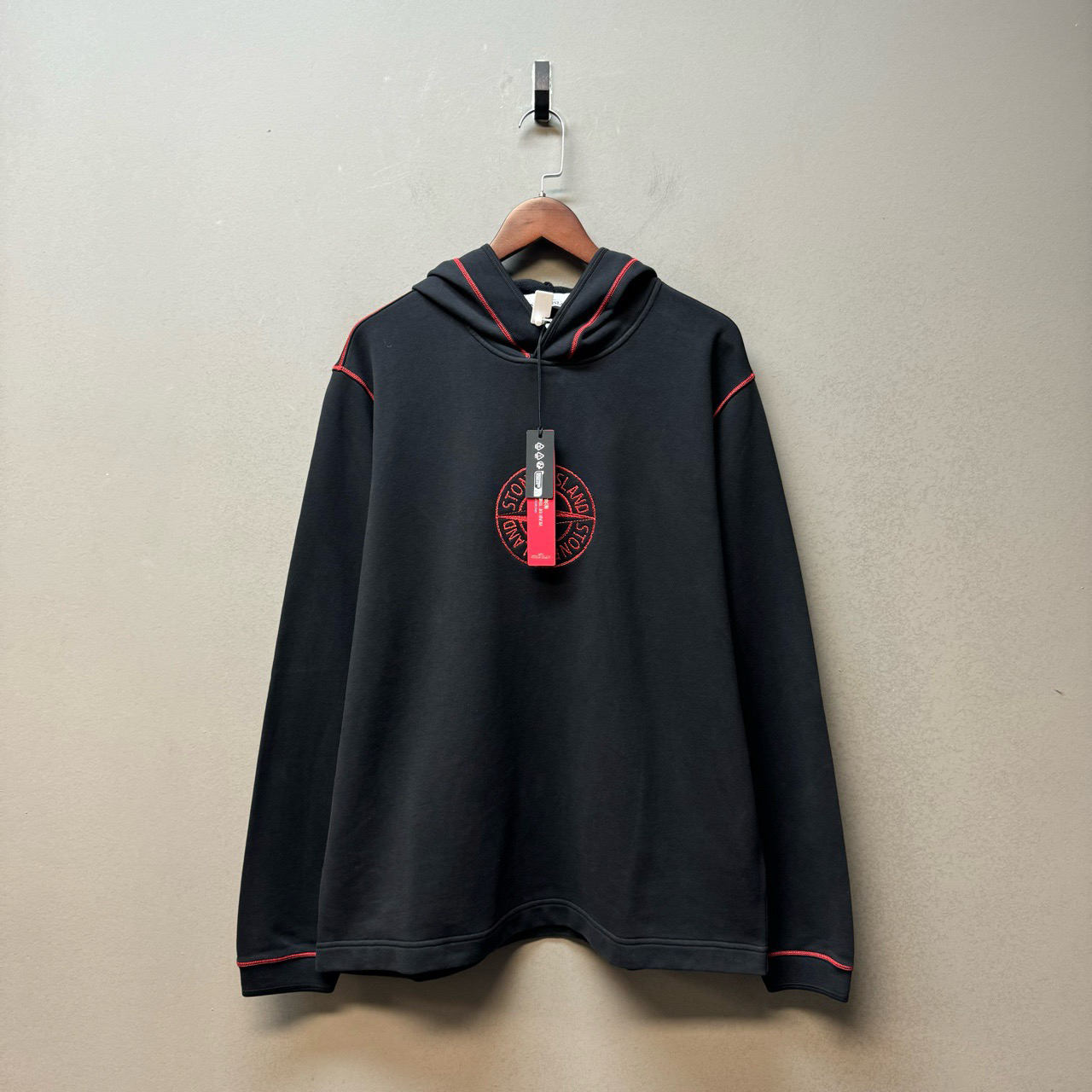 Stone island 石头岛/04732/25年蛇年限定连帽黑色卫衣 XL码