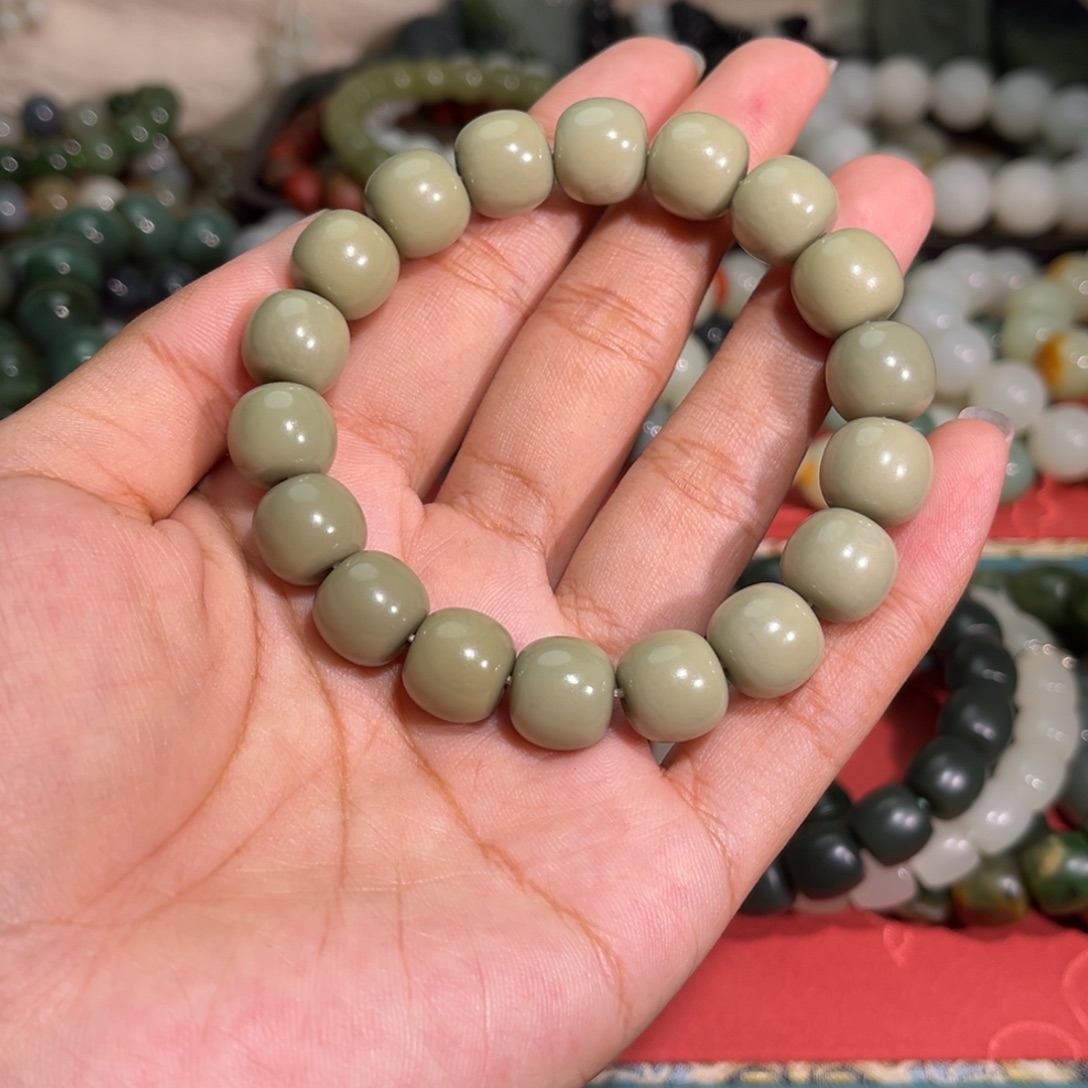 和田玉未镶嵌手链