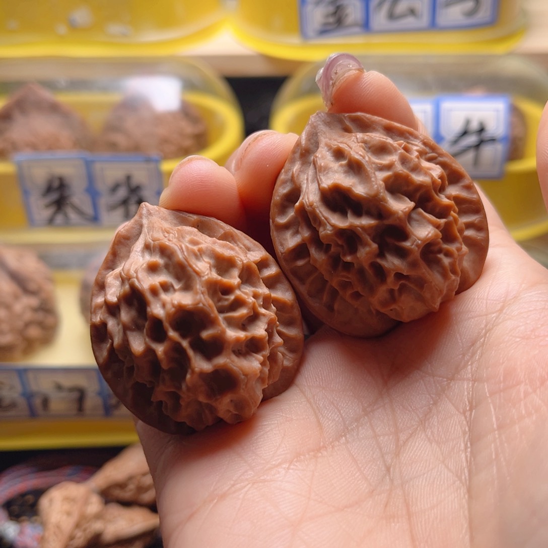 文玩核桃把件龙鳞