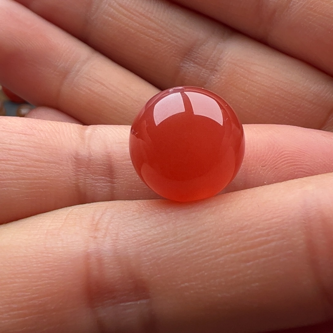 南红玛瑙圆珠14孔皮裂未镶嵌