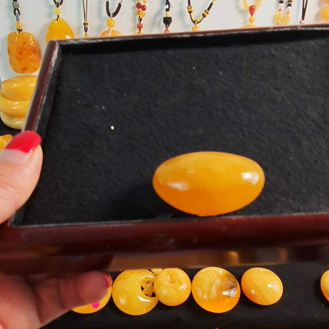 蜜蜡吊坠(赠链)未镶嵌粲**笑