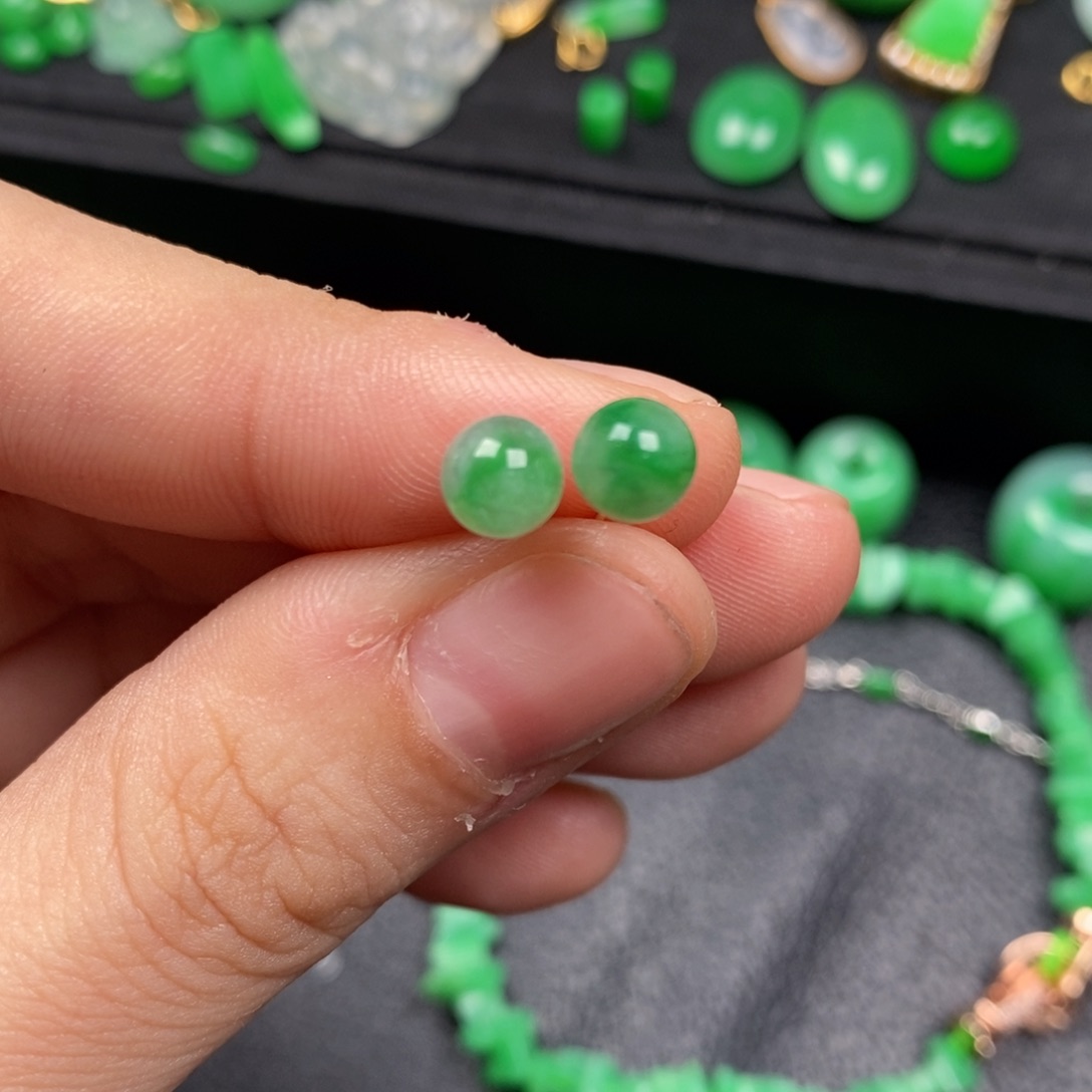 大***子翡翠18K金镶嵌耳饰翡翠