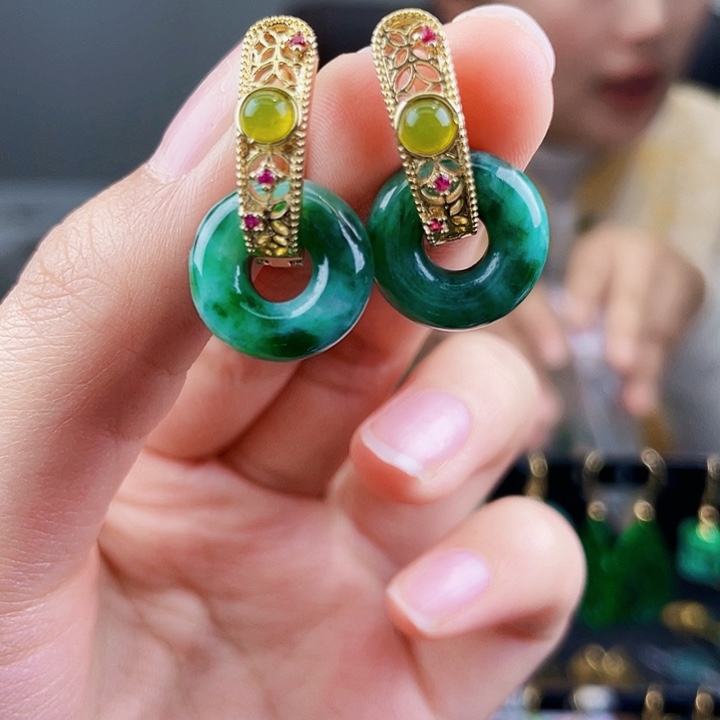 翡翠耳饰未镶嵌饰品