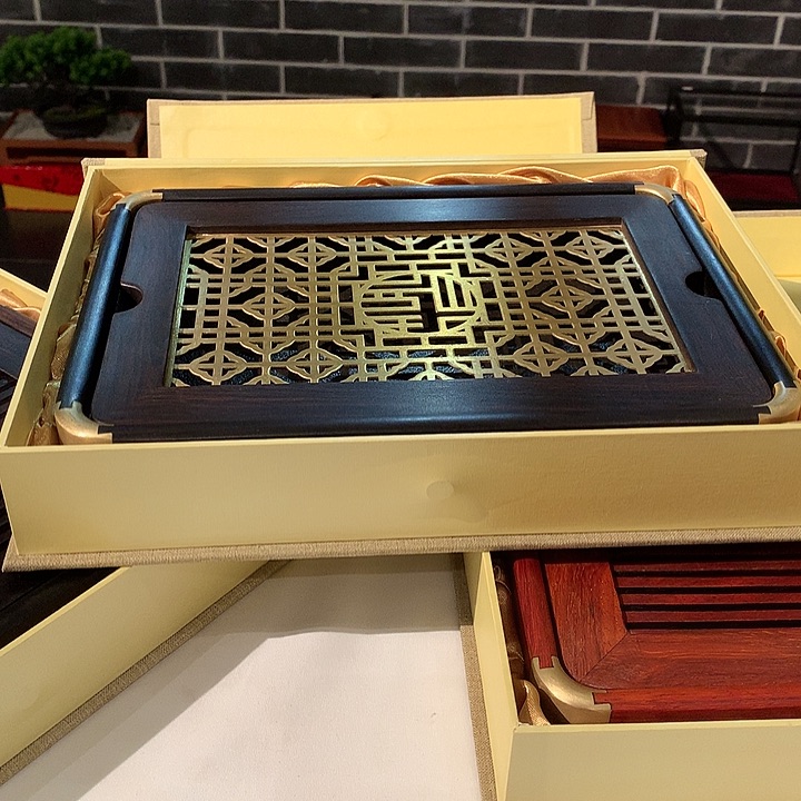 木张*紫光檀嵌铜茶盘