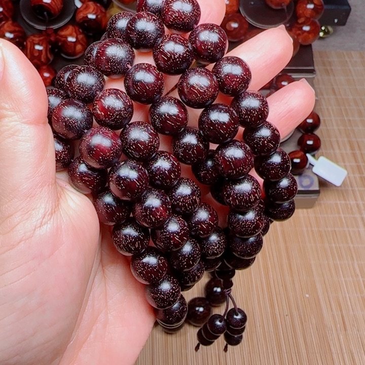 檀香紫檀（小叶紫檀）桃3w