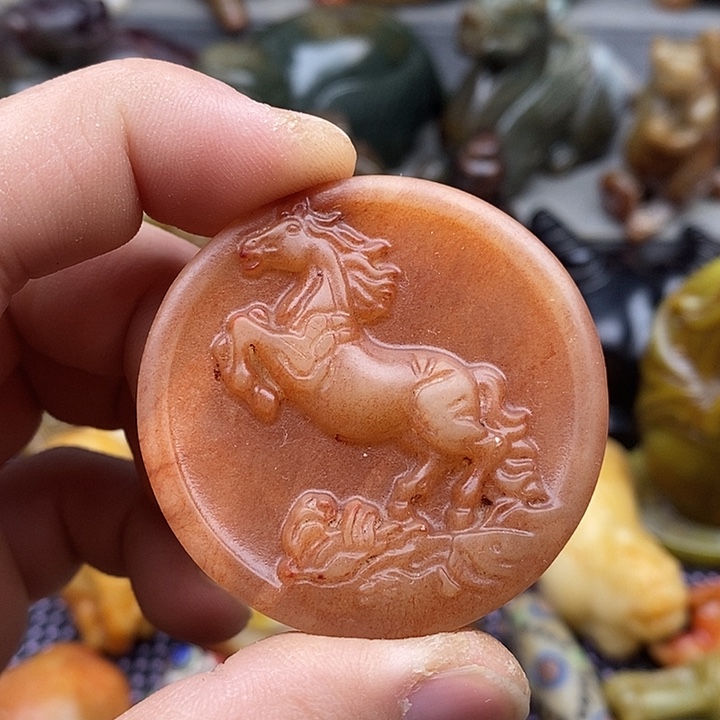 未镶嵌蛇纹石玉颈饰