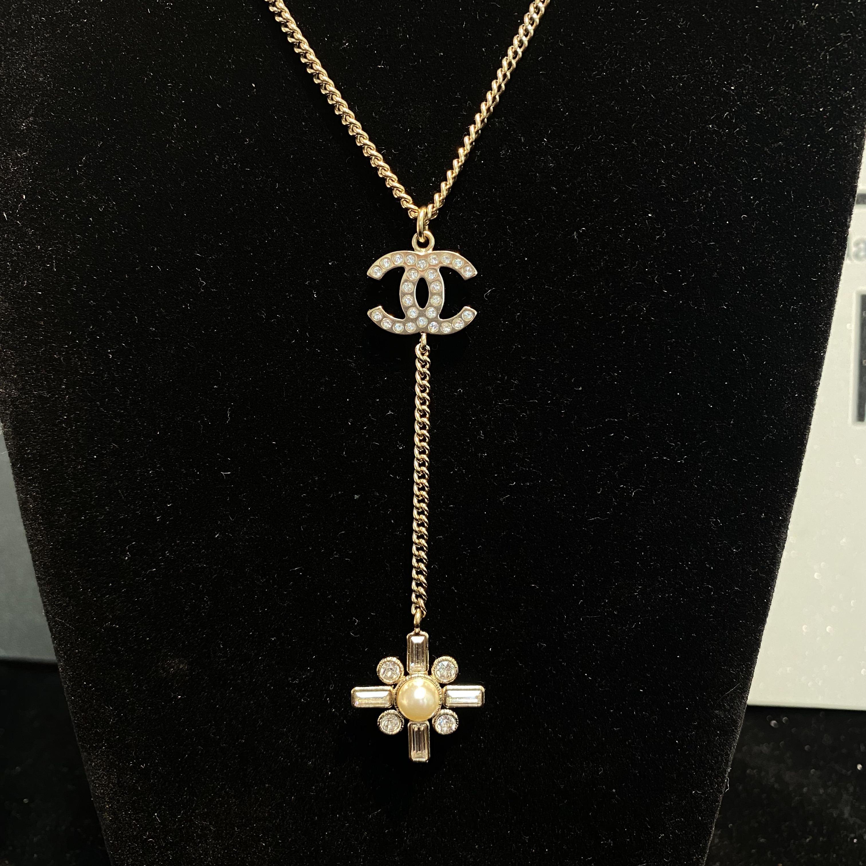 99新 Chanel/香奈儿 时尚双C满钻米字项链19S/AX0382