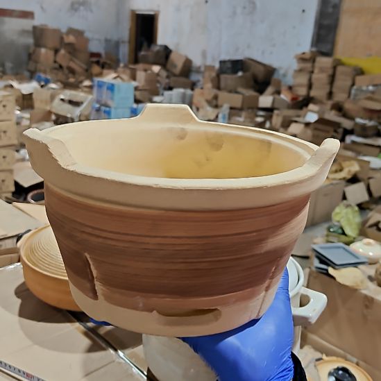 摆件盘子碗茶壶啥都有