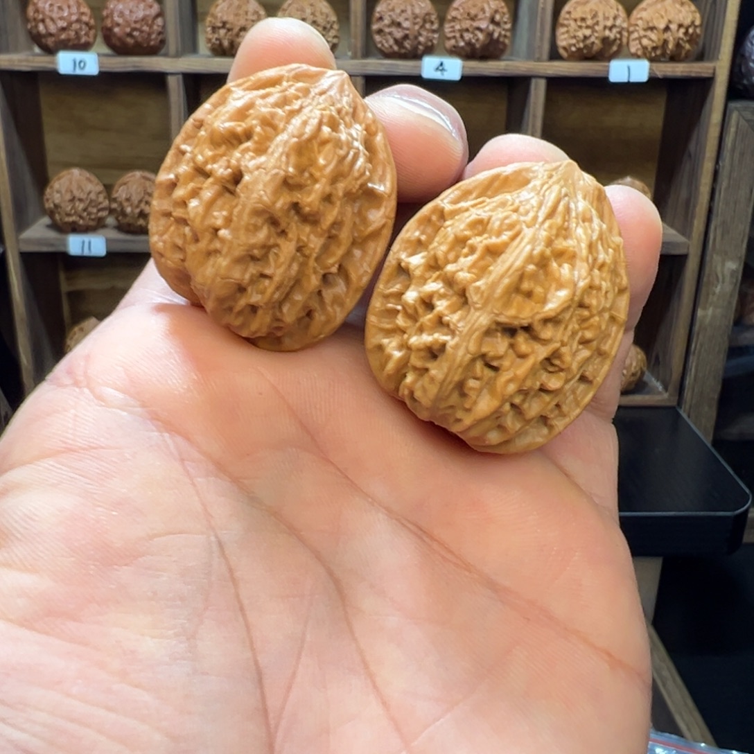 一***鼠吊坠文玩核桃珍珠虎