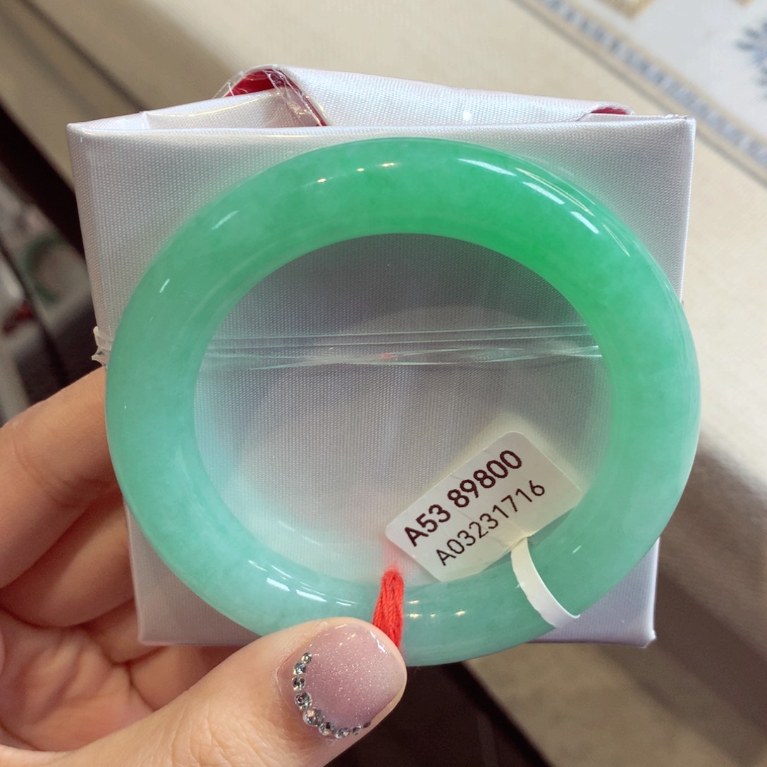 翡翠手镯未镶嵌37圆条77