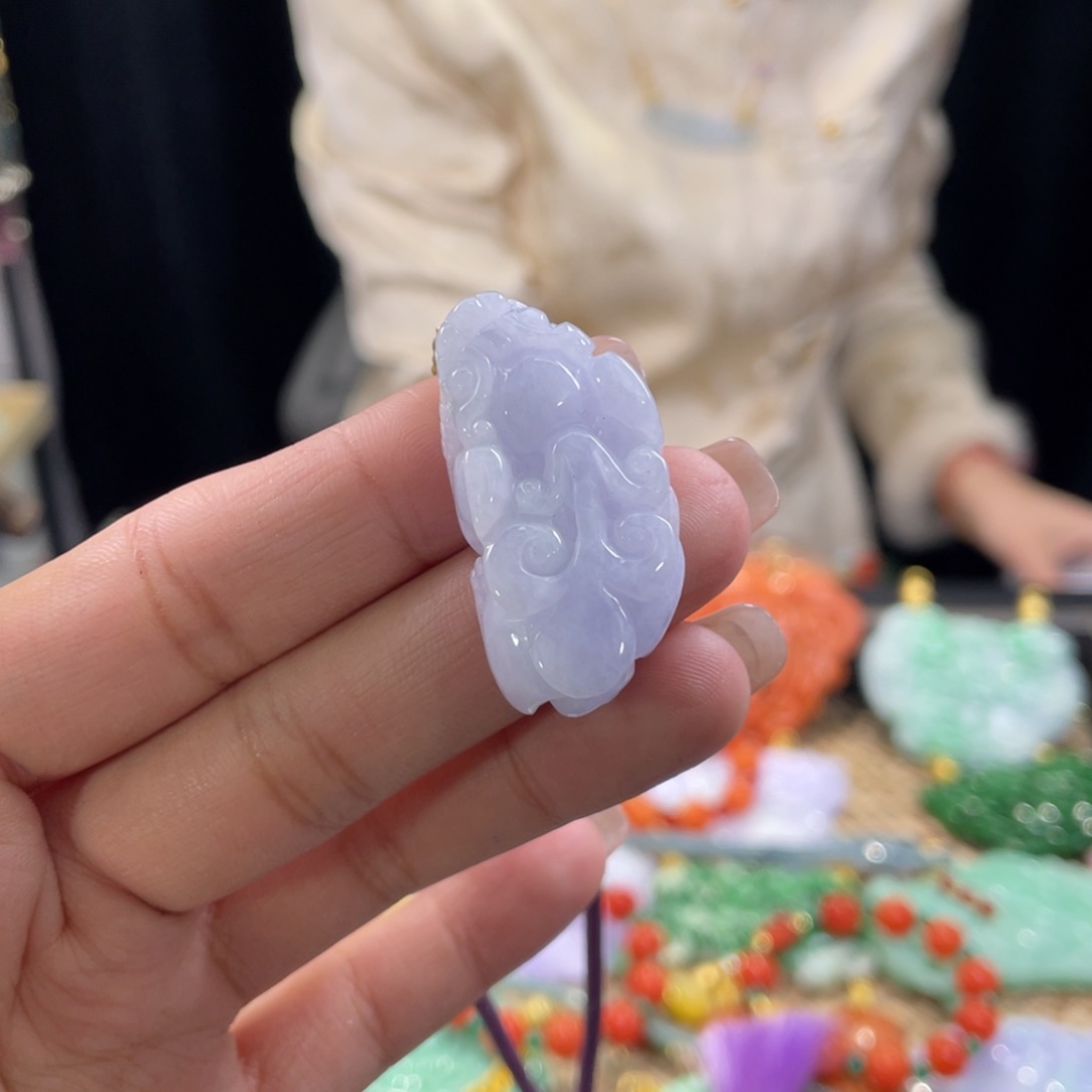 翡翠颈饰未镶嵌代编织