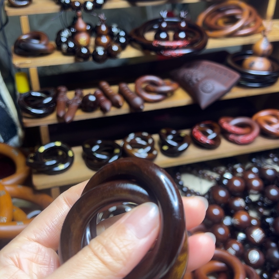 ****λ40内径枣木玉化乾坤圈