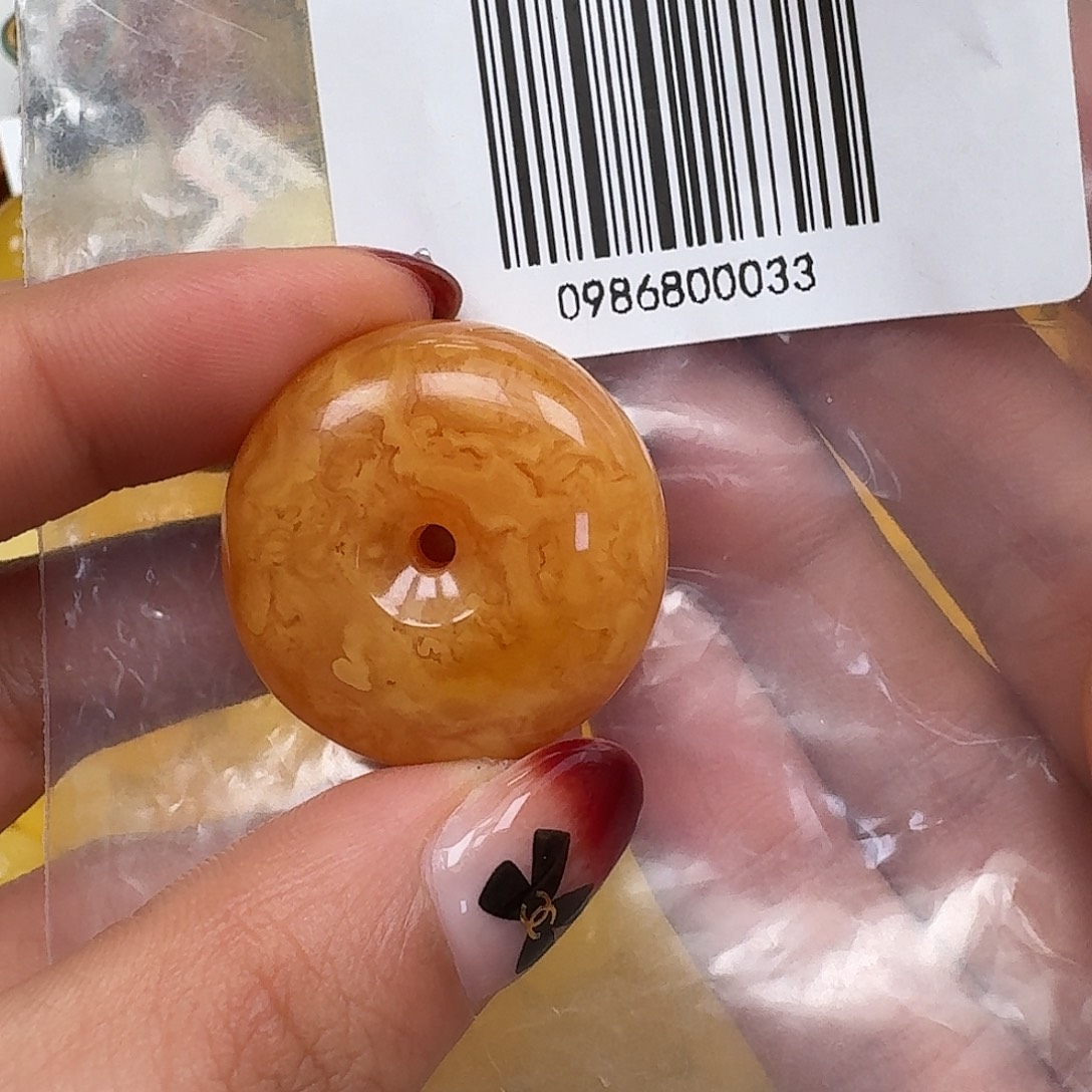 琥珀未镶嵌裸石悠悠