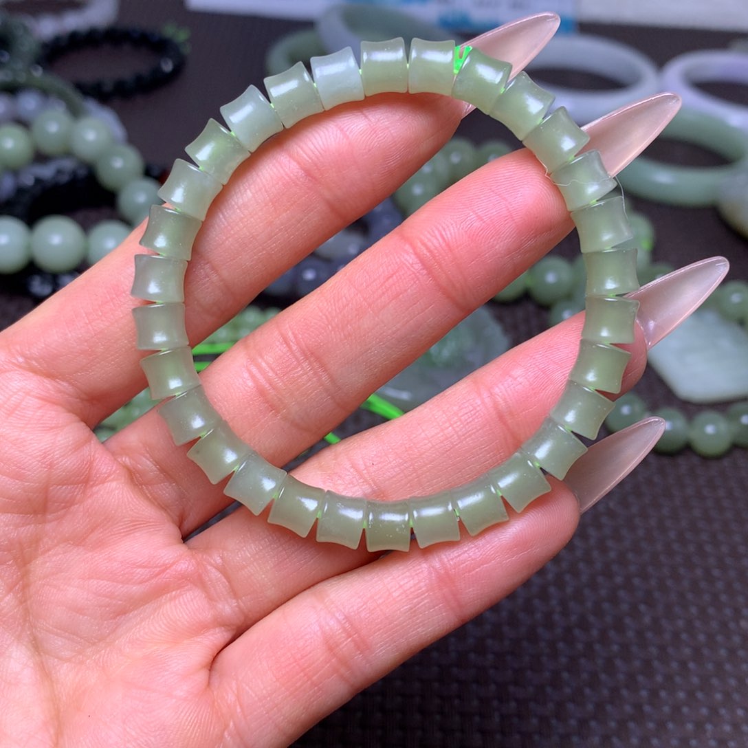 未镶嵌手串和田玉卡7