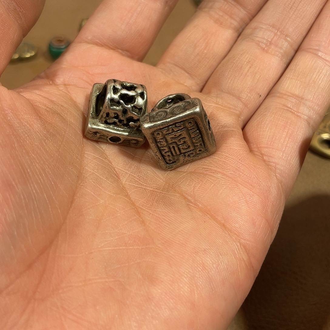 东西很好看很好看