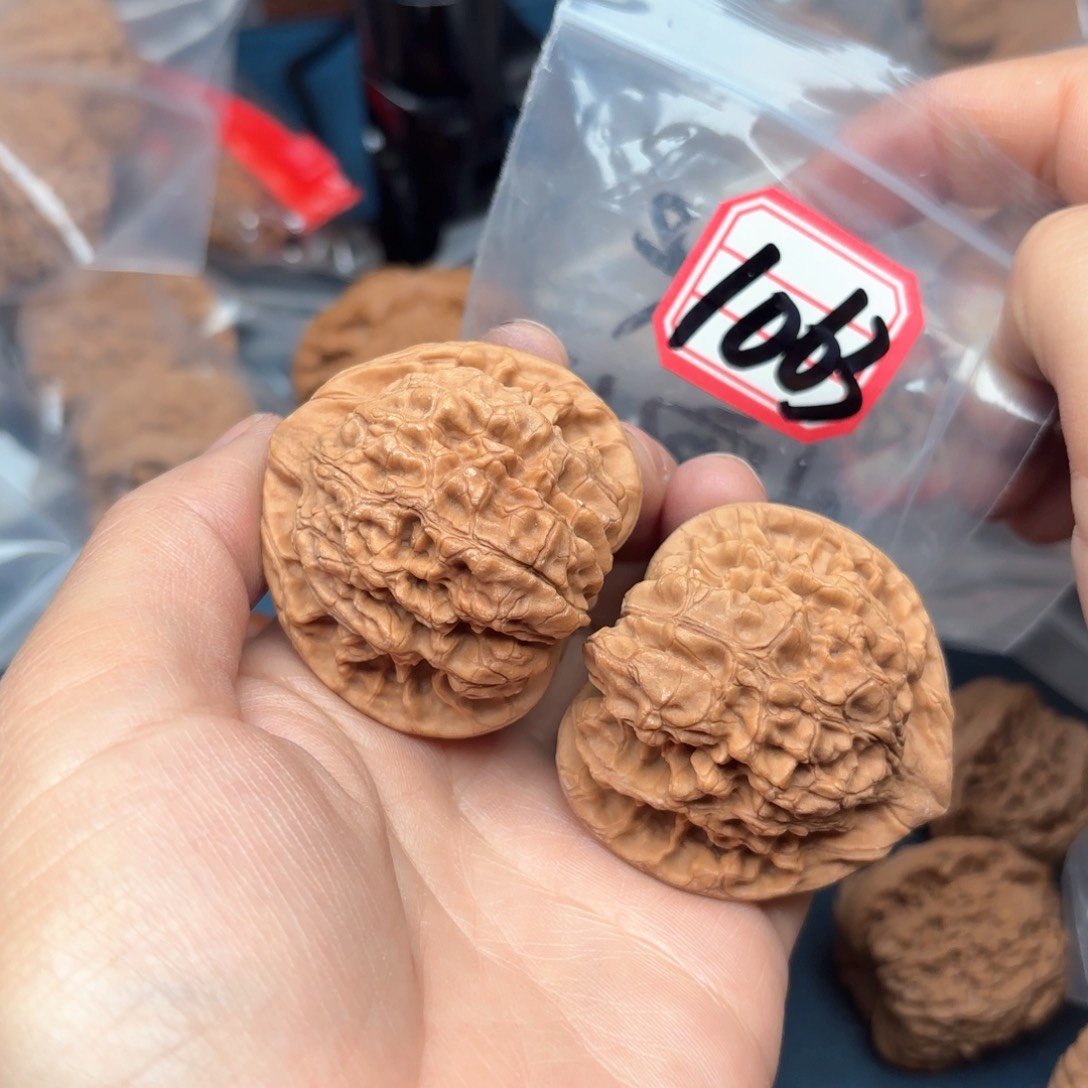 文玩核桃吊坠花*帽子