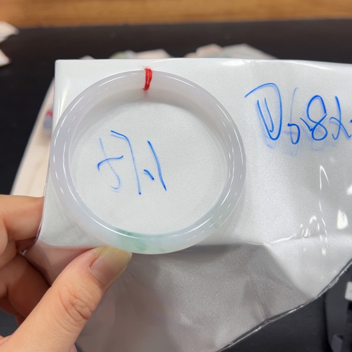 【闪购商品】翡翠手镯未镶嵌手镯