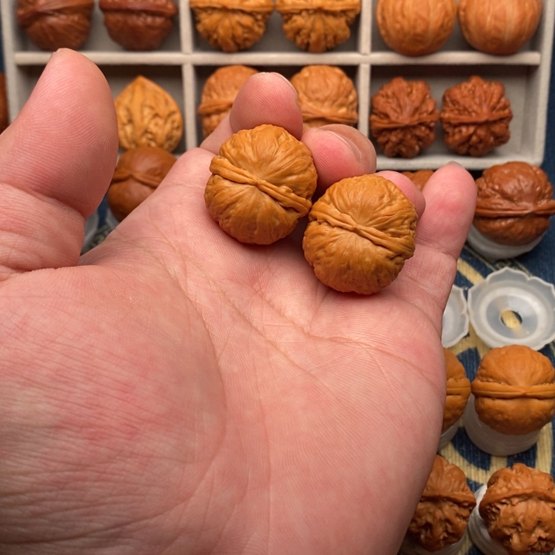 戈***紊把件文玩核桃南瓜元宝