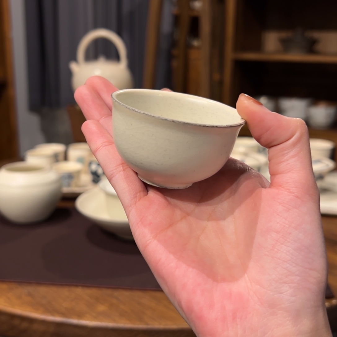 摆件陶瓷。     陶瓷。      