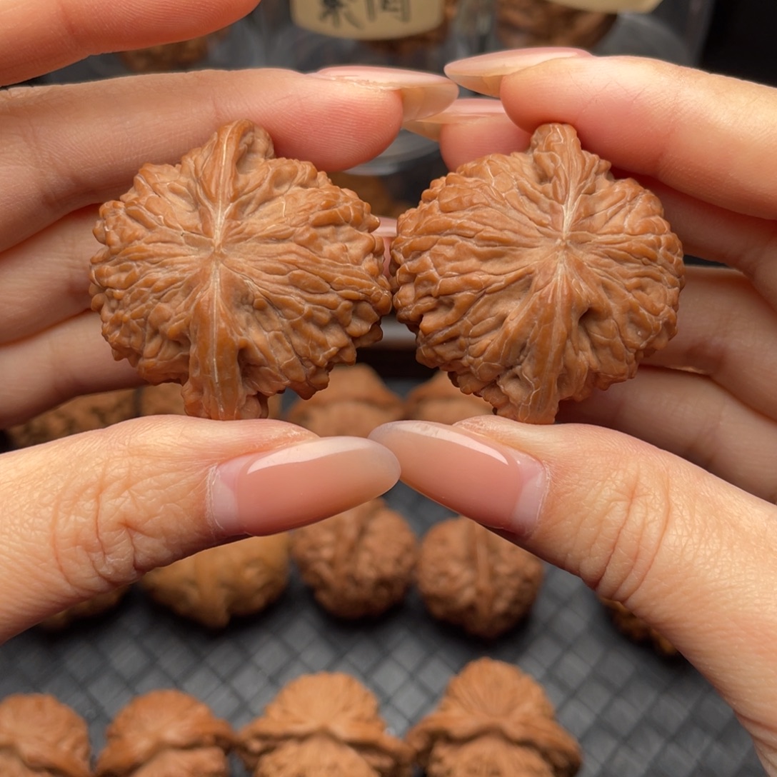 文玩核桃吊坠正磨40