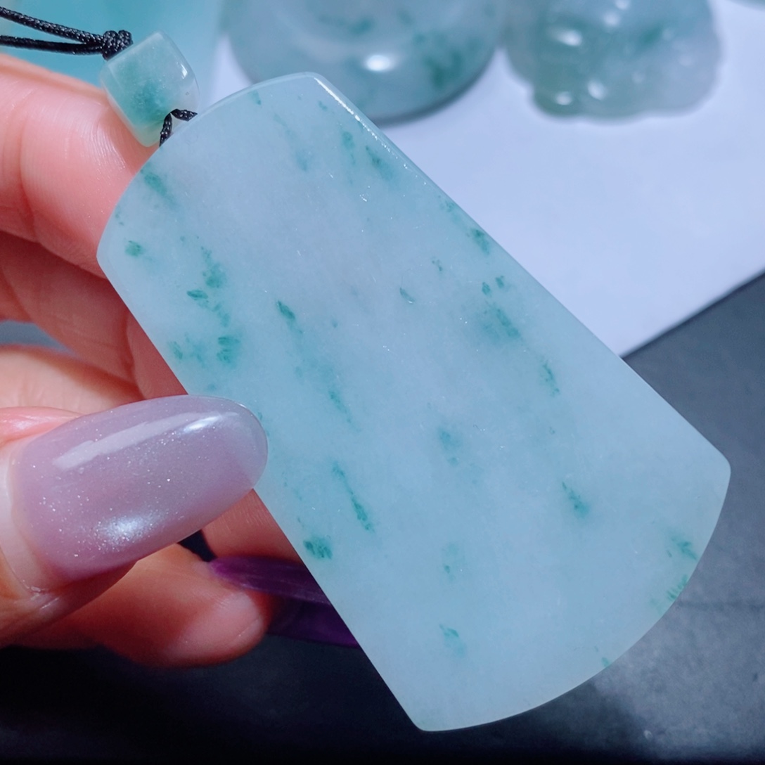 定制翡翠未镶嵌定制翡翠毛货吊坠