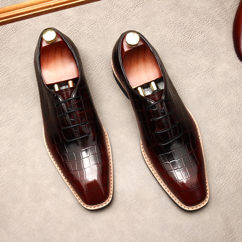 新款光面压花男鞋英伦商务休闲潮男休闲皮鞋