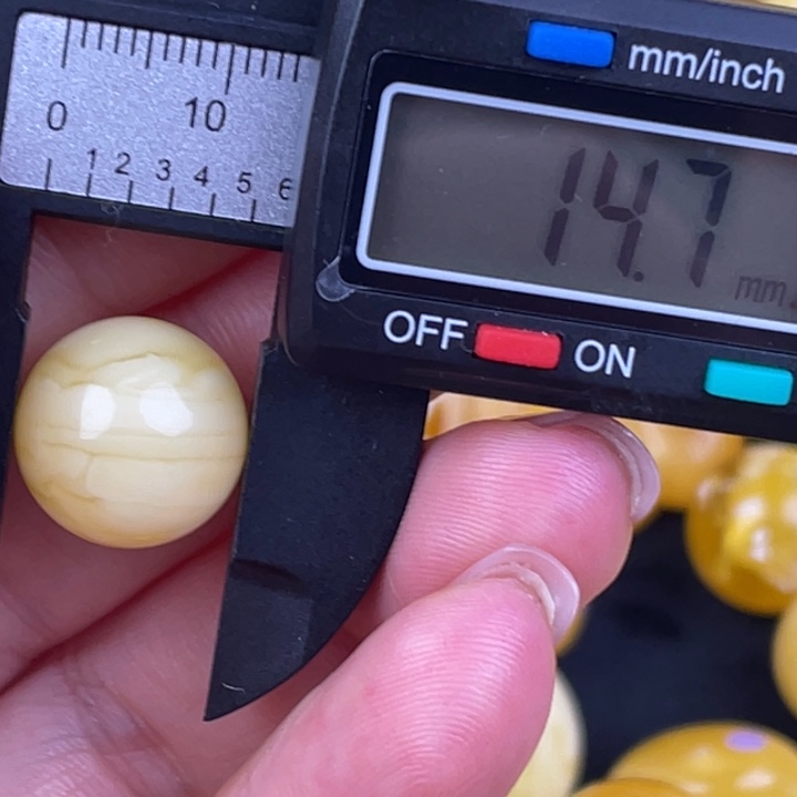 蜜蜡未镶嵌裸石120